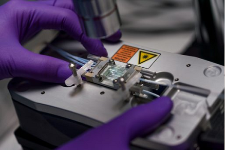 Изображение Оборудование для микрофлюидики Dolomite Microfluidics